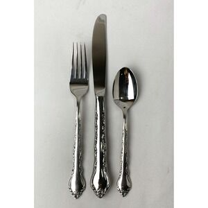 International Silver IS Deluxe "Gigi" 3 piece Place Setting Stainless Romantic